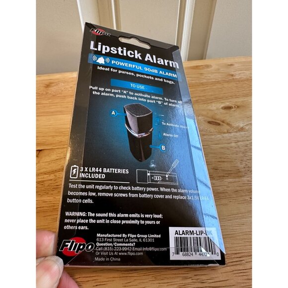 Flipo Lipstick Alarm - 90dB Personal Safety Device Compact & Portable Batteries - Picture 4 of 5
